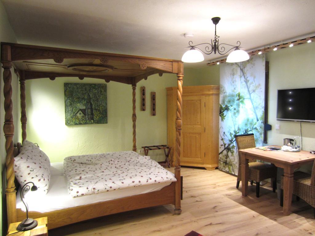 Cleo'S Hotel カルシュタット 部屋 写真