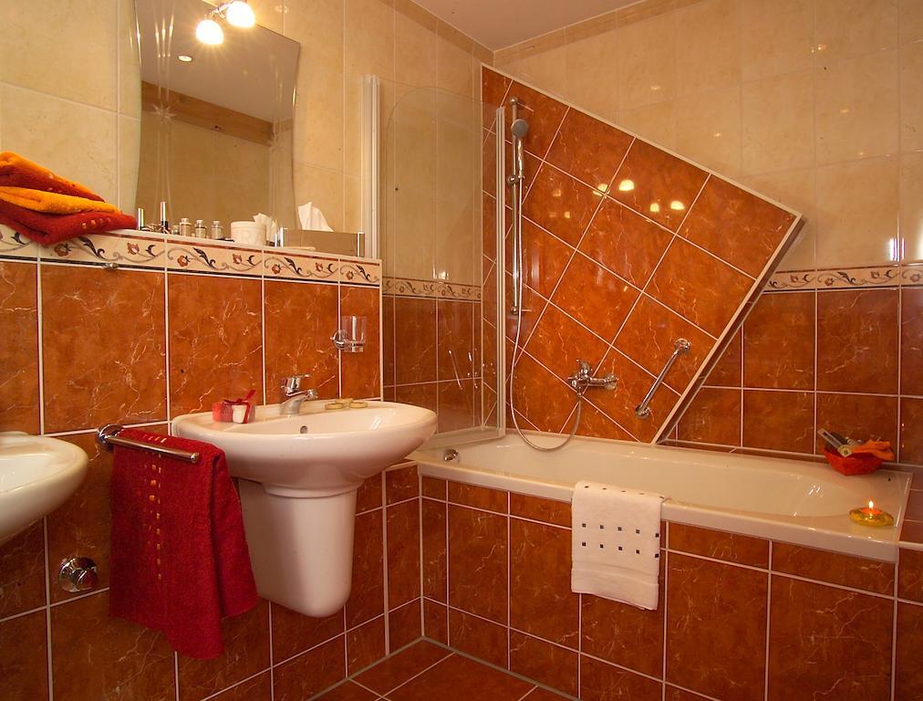 Cleo'S Hotel カルシュタット 部屋 写真